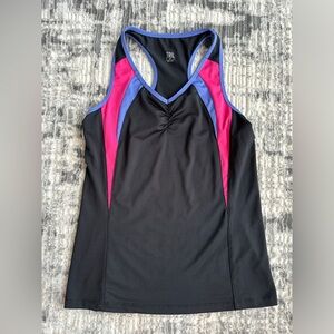 Women's Tennis Shirt. Size Medium.